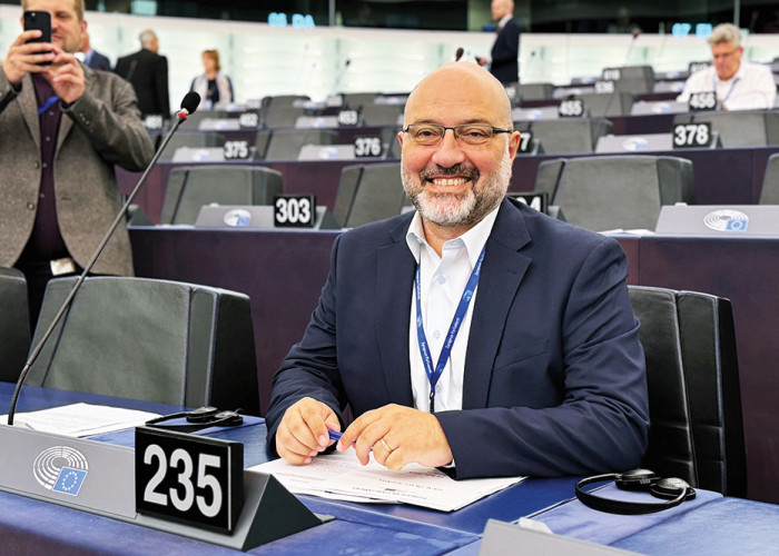 Σάκης Αρναούτογλου προς Κομισιόν- Η Κυβέρνηση βάζει λουκέτο στους κατοίκους της Υπαίθρου.