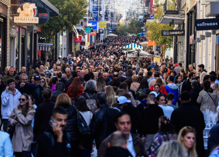 Από τη Κυριακή 14 Δεκεμβρίου σε ισχύ το εορταστικό ωράριο της αγοράς