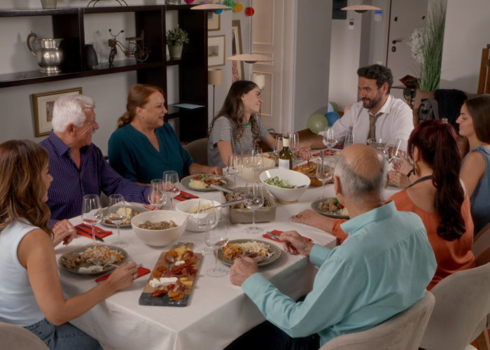 Το Σόι σου: Χαμπέοι και Τριαντάφυλλοι σε νέες περιπέτειες – Αναλυτικά τα δύο πρώτα επεισόδια