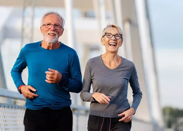 Η «μαγική» πρωτεΐνη που αναστρέφει τη γήρανση – Με μία δόση