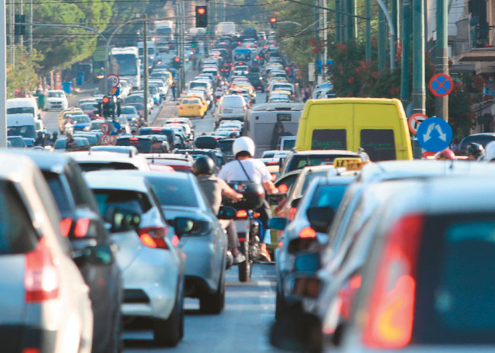 187.301 νέα ειδοποιητήρια για ανασφάλιστα οχήματα και απλήρωτα τέλη