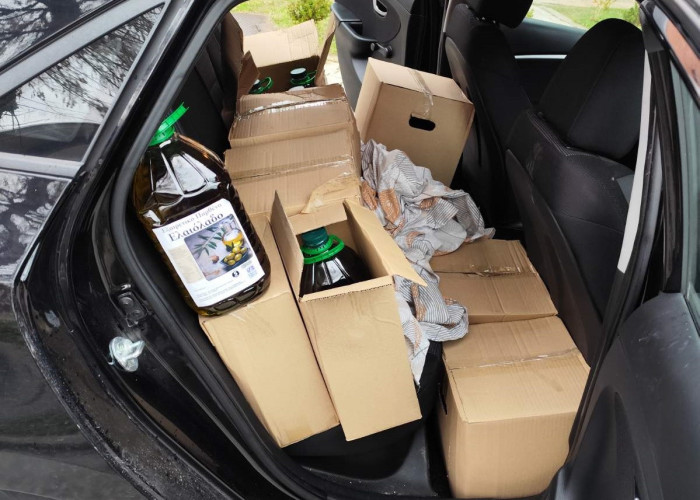 300 λίτρα λάδι άγνωστης προέλευσης πήγαν να πουλήσουν ως Εξαιρετικό Παρθένο