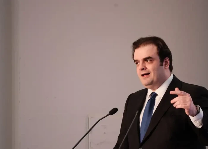 Κυριάκος Πιερρακάκης- Στον πυρήνα της πολιτικής μας είναι η αφαίρεση εμποδίων για τις οικογένειες και τους νέους