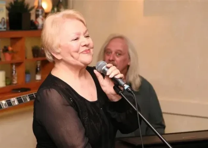 Η Μαίρη Λίντα γίνεται 90 χρονών - Οι επιτυχίες, οι γάμοι και η ζωή σήμερα στο γηροκομείο