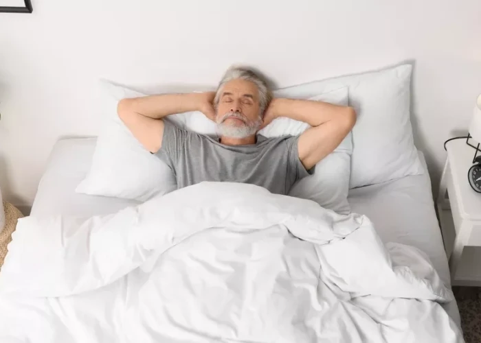 Πίεση: Η μικρή αλλαγή στον ύπνο που τη «ρίχνει» με φυσικό τρόπο σε 2 εβδομάδες