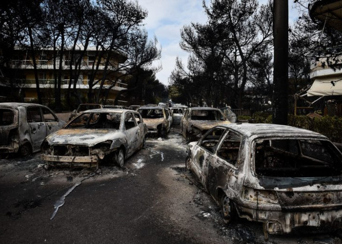 Ρυθμίσεις στήριξης για τους πληγέντες στο Μάτι και στη Μάνδρα