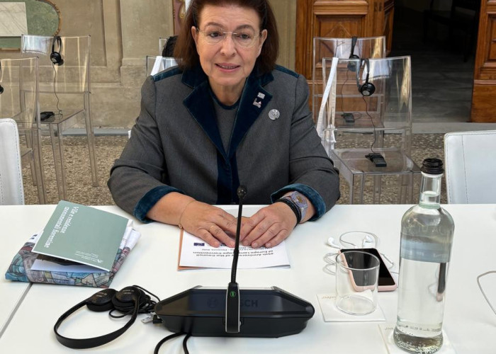 Λίνα Μενδώνη από τη Φλωρεντία: «Οφείλουμε να ενσωματώσουμε τα ανθρώπινα δικαιώματα, τη δημοκρατία, το κράτος δικαίου στο νέο, συνεκτικό ευρωπαϊκό περιβαλλοντικό όραμα»