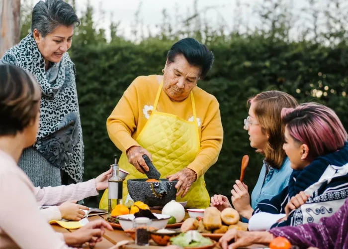 Μακροζωία: Τρώνε αυτά τα 3 τρόφιμα κάθε μέρα και ξεπερνούν τα 100 – Τι καταναλώνουν