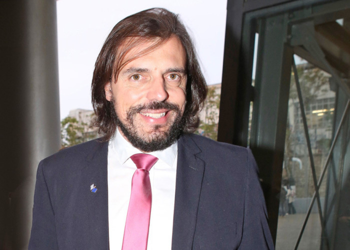 Πέτρος Παππάς, που από τον ΣΥΡΙΖΑ βρέθηκε με μεταγραφή στο ΠΑΣΟΚ