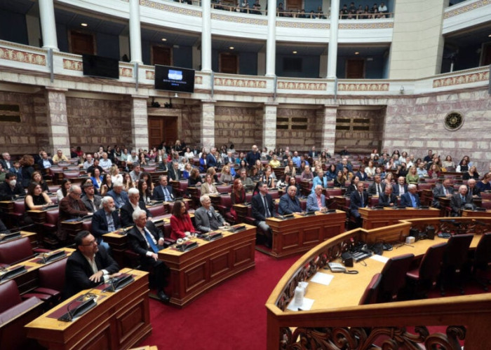 Η Βουλή των Ελλήνων γιόρτασε την 28η Οκτωβρίου με νεανικό ενθουσιασμό και σεβασμό