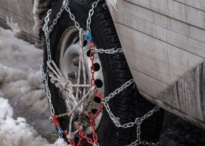 Υποχρεωτικός εφοδιασμός των οχημάτων με αντιολισθητικές στην ΠΕ Πέλλας