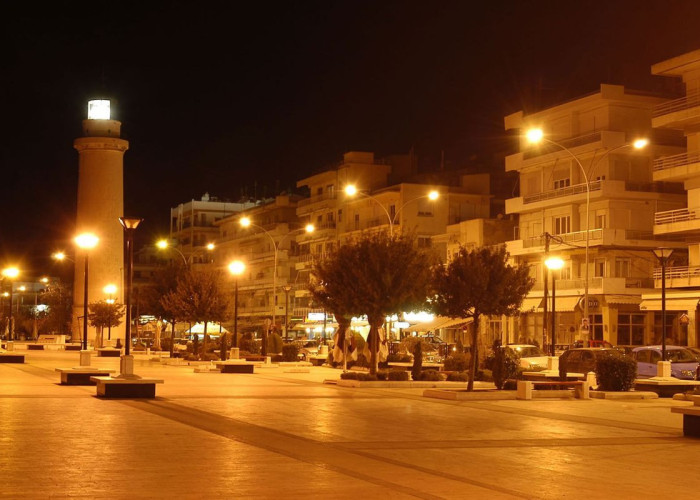 Νεκρός με πολλαπλές μαχαιριές ηλικιωμένος στο κέντρο της Αλεξανδρούπολης