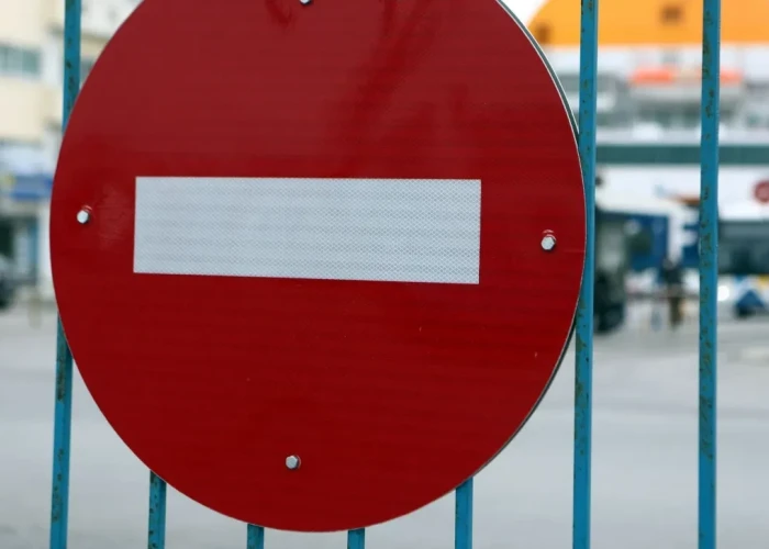 Σε 24ωρη απεργία οι λιμενεργάτες στις 6/2 - Συγκεντρώσεις στα λιμάνια Πειραιά και Ελευσίνας