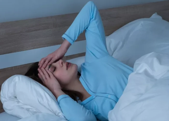 Γιατί ακούμε τους χτύπους της καρδιάς μας όταν ξαπλώνουμε