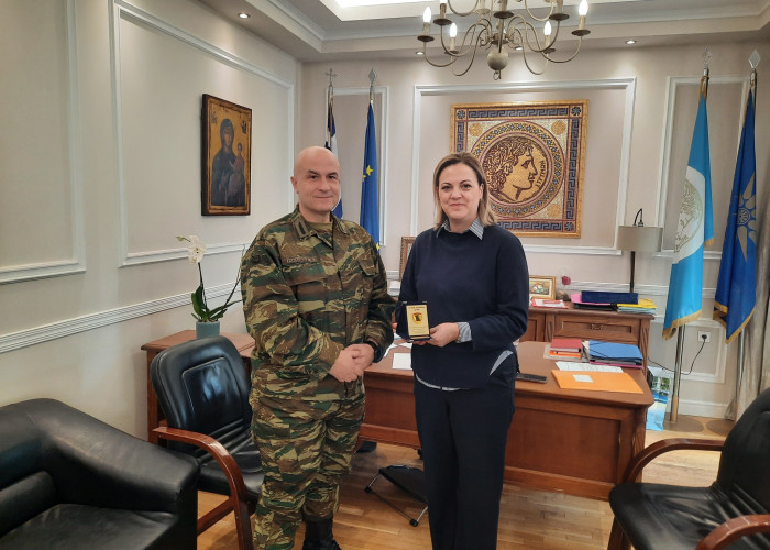 Με τους νέους Διοικητές της 10ης Μ/Π ΤΠ και των Πυροσβεστικών Υπηρεσιών συναντήθηκε η Δήμαρχος Σερρών