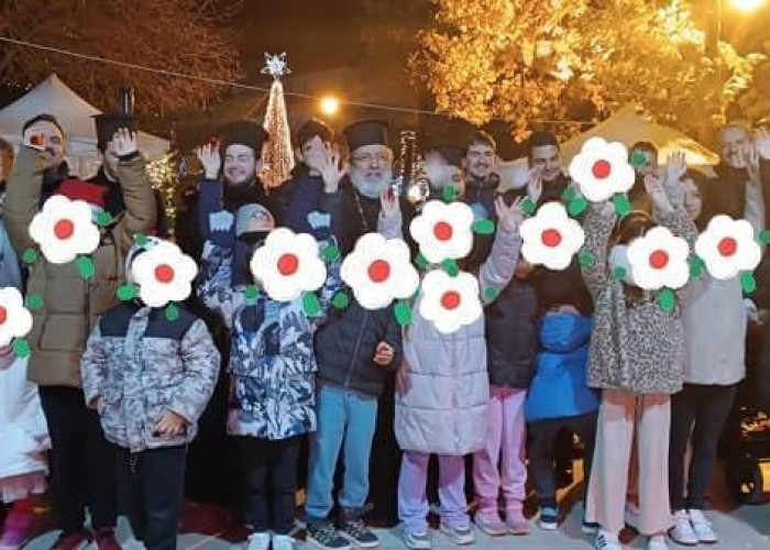 Χριστουγεννιάτικες μελωδίες από τις Χριστιανικές Ομάδες της Ι.Μ. Σιδηροκάστρου στο «Κάστρο των Χριστουγέννων»