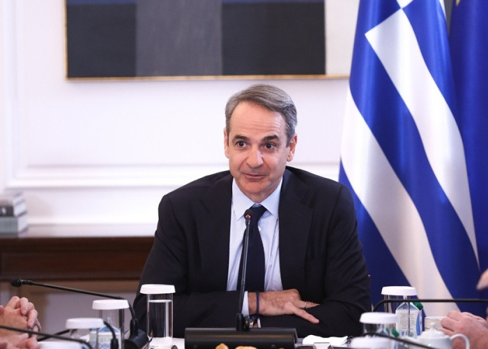 Μετά το άνοιγμα του …Τριωδίου άνοιξε η κουβέντα για την αναθεώρηση του Συντάγματος