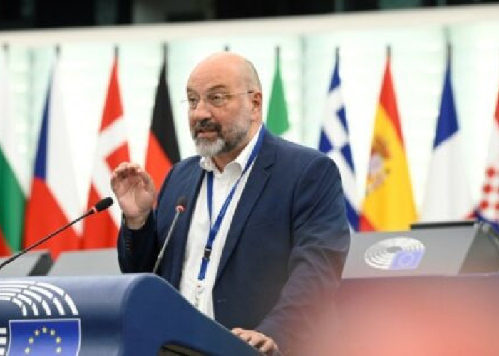 Κομισιόν προς Σάκη Αρναούτογλου-Επιτρέπεται η στήριξη μικρών καφενείων και παντοπωλείων στα ορεινά χωριά