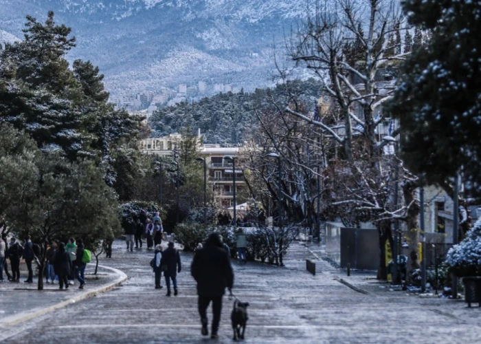 Έκτακτο δελτίο επιδείνωσης καιρού από την ΕΜΥ: Έντονο κύμα ψύχους από το απόγευμα, σε ποιες περιοχές θα χιονίσει