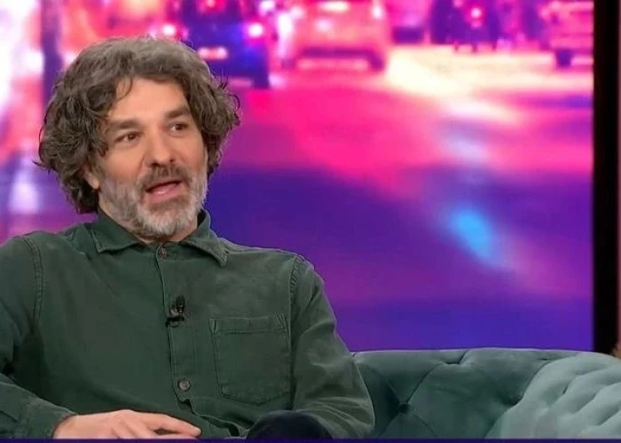 Λαγούτης: «Η συγκεκριμένη ερώτηση ήταν για φάπες... Αν ήμουν λίγο πιο οξύθυμος θα τις έριχνα εγώ»