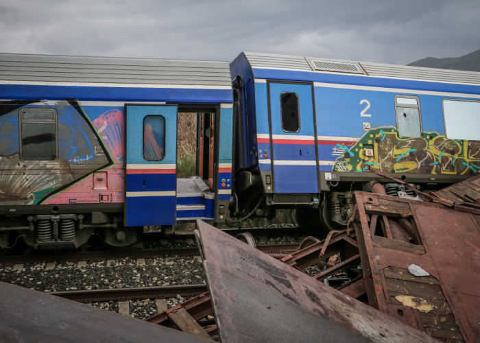 Πρώτη απόφαση για την τραγωδία των Τεμπών- 400.000 ευρώ σε 4συγγενείς θύματος της σιδηροδρομικής τραγωδίας