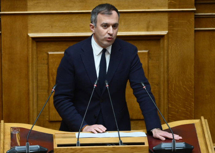 Τάσος Χατζηβασιλείου -Όταν πέφτουν πύραυλοι στην Κύπρο, η στήριξη δεν παρέχεται με ευχολόγια ή ιδεοληψίες