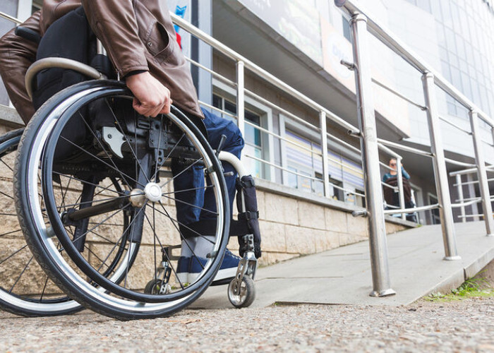 Τα παιδιά με αναπηρία και τα ανασφάλιστα ανήλικα -Παιδιά ενός κατώτερου Θεού