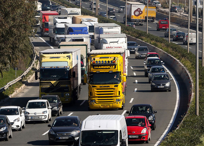 Απαγόρευση κυκλοφορίας φορτηγών μέγιστου επιτρεπόμενου βάρους άνω των 3,5 τόνων κατά την περίοδο εορτασμού του Πάσχα