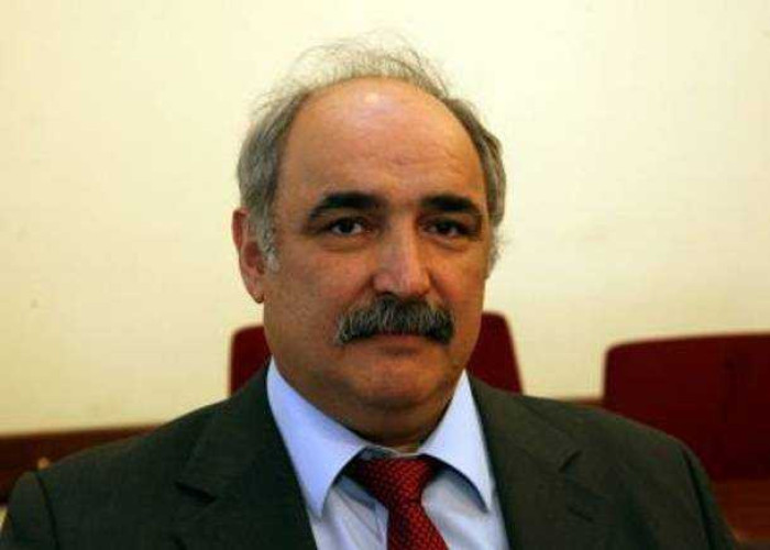 Ιλαροτραγική η παράσταση ! Βαίνει προς έξοδον … Το Χορικό της Νίκαιας -Γράφει ο Μάρκος Μπόλαρης