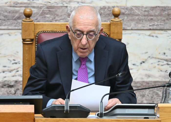 Νικήτας Κακλαμάνης- Η συλλογή των φωτογραφιών των 200 εκτελεσθέντων της Καισαριανής είναι μνημείο της νεότερης ιστορίας μας