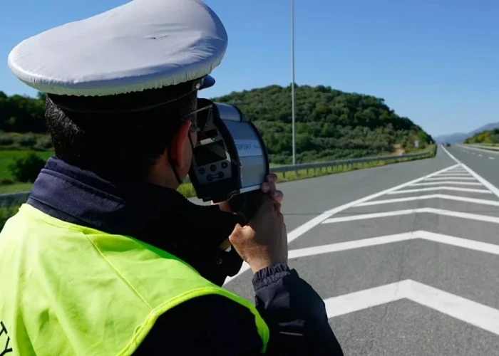 Συνελήφθη 23χρονος που έτρεχε με 170χλμ/ώρα στην Ε.Ο. Θεσσαλονίκης - Μουδανιών