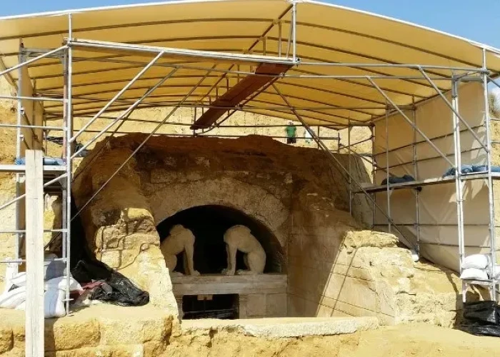 Αδάμ‑Βελένη και Γιώργος Βελένης για τον Τύμβο Καστά- Ρωξάνη και Αλέξανδρος Δ΄ είναι θαμμένοι στην Αμφίπολη