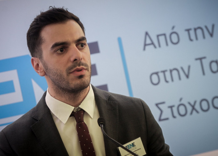 Στην Κεντρική Πολιτική Επιτροπή του ΠΑΣΟΚ Δεύτερος ο Μανώλης Χριστοδουλάκης με 30%