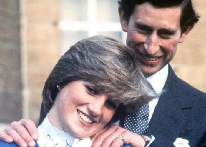 Πριγκίπισσα Νταϊάνα: Η αληθινή ιστορία πίσω από το εμβληματικό δαχτυλίδι αρραβώνων της