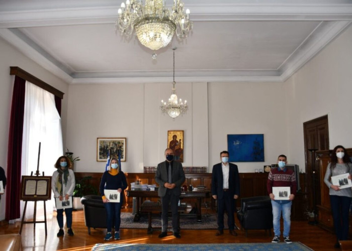 Θεόδωρος Καράογλου: Φωτεινά παραδείγματα προσφοράς οι εθελοντές νοσηλευτές