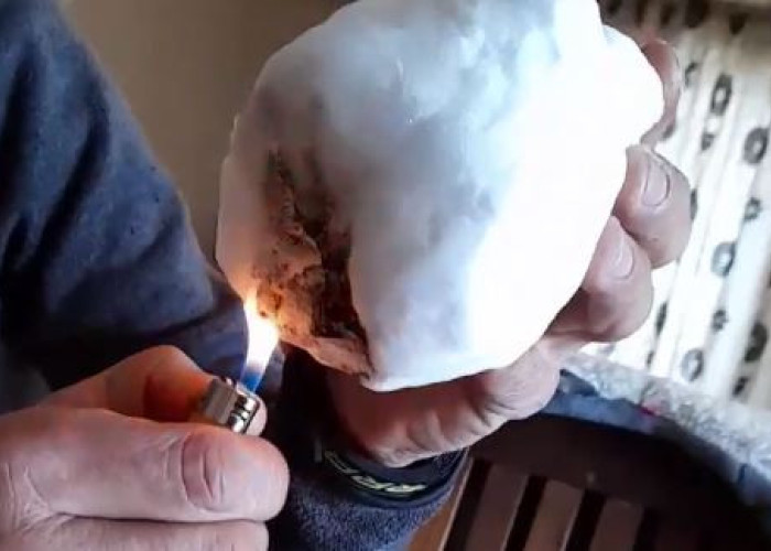 Οι Έλληνες Αρνητές του Χιονιού Έκαναν την Εμφάνισή τους