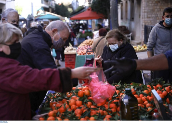 Για τις λαϊκές αγορές με μαύρες σημαίες η πορεία διαμαρτυρίας