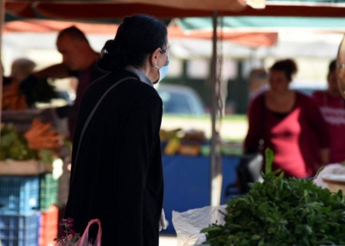 Απεργούν οι μικροπωλητές και παραγωγοί των λαϊκών αγορών