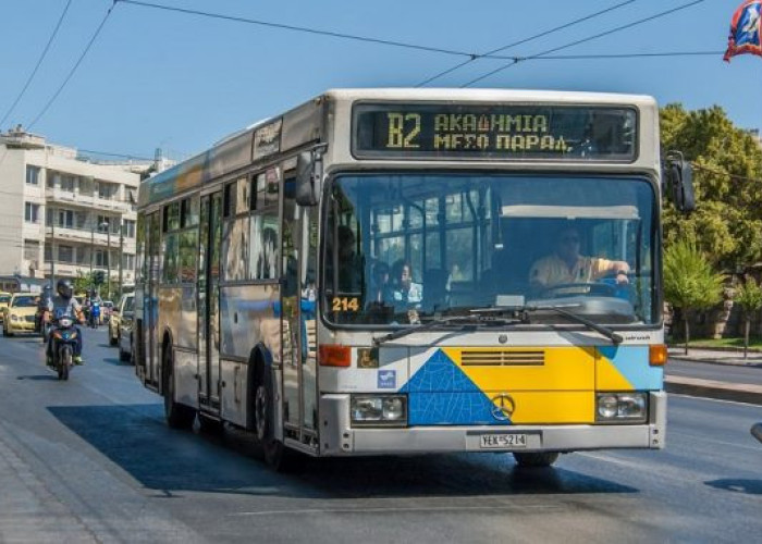 Σοκάρει ο άγριος ξυλοδαρμός οδηγού λεωφορείου από 20χρονους «επειδή έκανε πολλές στάσεις»