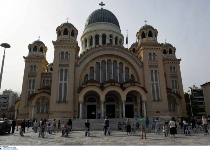 Μητροπολίτης Σερρών και Νιγρίτης Θεολόγος: Η Εκκλησία εμπιστεύεται τους ιατρούς