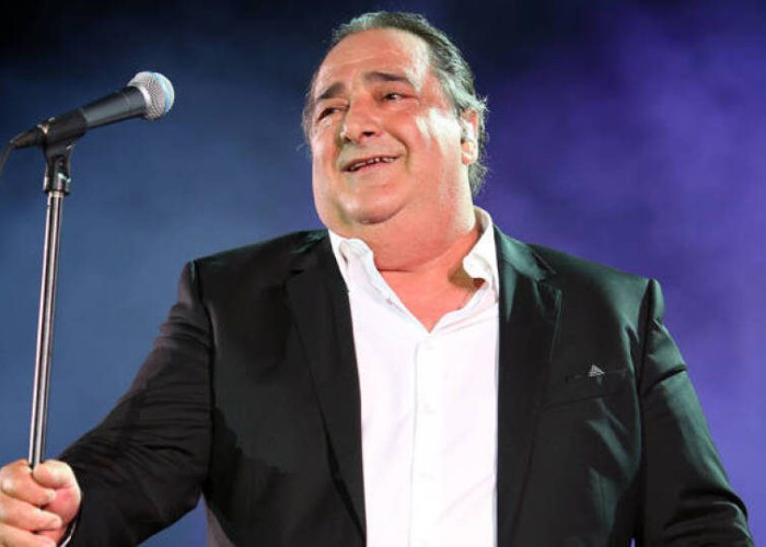 Ο Βασίλης Καρράς live, το Σάββατο, στην πρεμιέρα του «Just the 2 of Us»