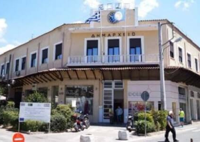 Φωταγώγηση του Δημαρχείου Σερρών Στα χρώματα της Αρμένικης Σημαίας