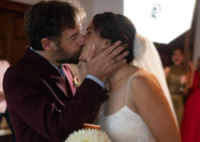 Κωστής Μαραβέγιας: «Τόνια υπέροχη σύζυγέ μου, υπόσχομαι να σε κάνω ευτυχισμένη»