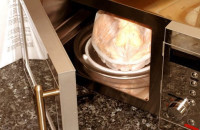 ΠΩΣ ΕΠΙΔΡΑ Ο ΦΟΥΡΝΟΣ ΜΙΚΡΟΚΥΜΑΤΩΝ ΣΤΗ ΘΡΕΠΤΙΚΗ ΑΞΙΑ ΤΩΝ ΤΡΟΦΙΜΩΝ!