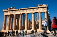 Αλλάζει το top-5 των κυριότερων τουριστικών αγορών της Ελλάδας