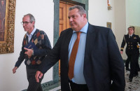 ΣΤΡΟΦΗ ΚΑΜΜΕΝΟΥ: ΘΕΛΕΙ ΣΥΝΑΙΝΕΤΙΚΟ ΔΙΑΖΥΓΙΟ ΜΕ ΤΟΝ ΣΥΡΙΖΑ!