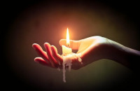 ΜΗΝ ΞΕΧΝΑΣ ΠΩΣ ΔΕΝ ΠΡΕΠΕΙ ΝΑ ΑΦΗΣΕΙΣ ΚΑΝΕΝΑΝ ΝΑ ΣΕ ΚΑΝΕΙ ΝΑ ΝΙΩΣΕΙΣ ΑΔΥΝΑΜΟΣ!