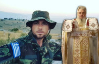 ΜΟΝΟΣ ΤΟΥ, ΕΝΑΣ ΗΡΩΑΣ ΑΡΧΙΜΑΝΔΡΙΤΗΣ ΣΥΓΚΛΟΝΙΖΕΙ ΤΟ ΠΑΝΕΛΛΗΝΙΟ ΓΙΑ ΤΗ ΔΟΛΟΦΟΝΙΑ ΤΟΥ ΚΩΝΣΤΑΝΤΙΝΟΥ!