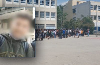 Βίντεο ντοκουμέντο έξω από το σχολείο του 14χρονου που αυτοκτόνησε – Συμμορία σακάτευε στο ξύλο μικρά παιδιά