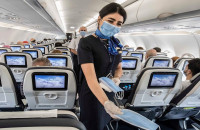 Χαλάρωση των υγειονομικών μέτρων στα αεροδρόμια